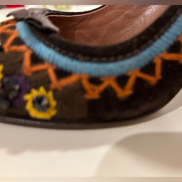 Miu Miu Suede Embroidered Pumps - Picture 13 of 13